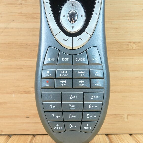Logitech Harmony 880 Universal Remote Control with Charging Dock - Picture 5 of 9